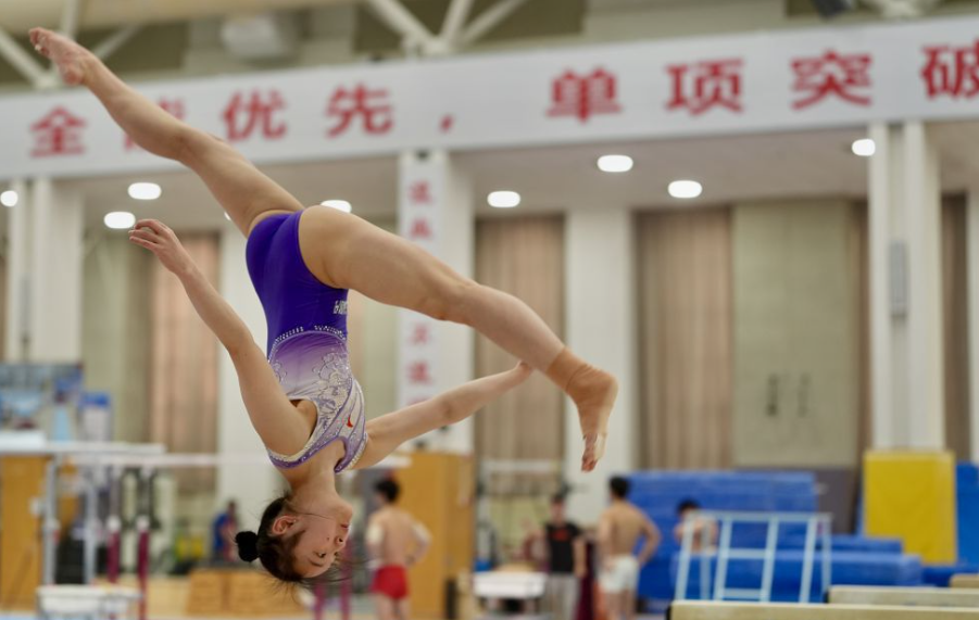 九游娱乐为您呈现精彩纷呈的游戏选择